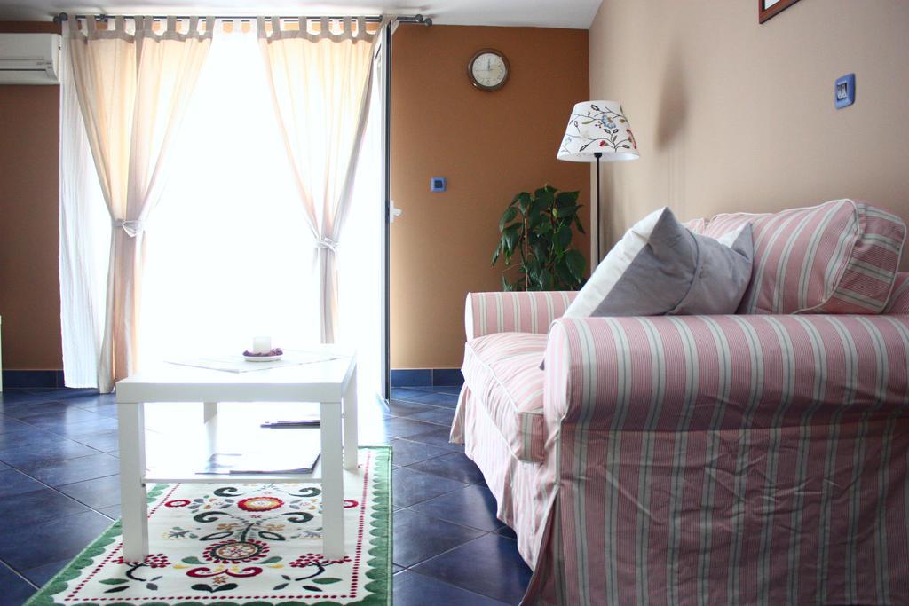 Apartment City View ชิเบนิก ห้อง รูปภาพ